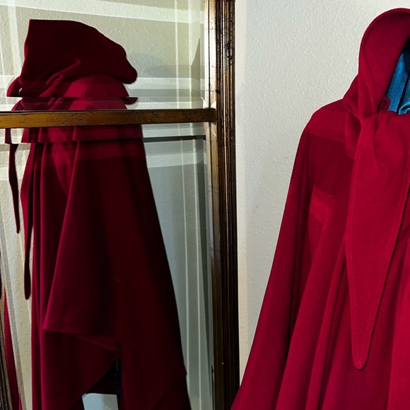 ❤️ MOLINA Crimson RED Hooded Cape Cloak Pancho Scarf IRELAND Cashmere Wool NWOT! - Picture 5 of 16